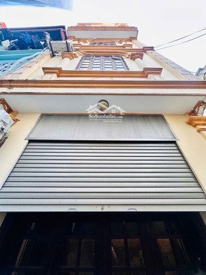 bán nhà riêng tại hoàng hoa thám, 7,8 tỷ, 35m2, 3pn, 5 tầng, đầy đủ nội thất.