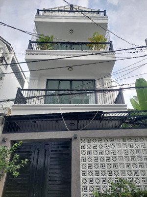 nhà bán chính chủ. shr. hoàn công đầy đủ. kdc. sài gòn mới tt nhà bè