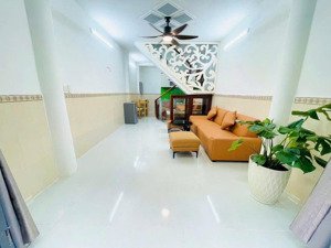 nhà có sân vườn quận 7 hẻm 803 huỳnh tấn phát, phú thuận