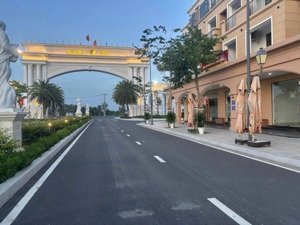 chỉ 3,6 tỷ sở hữu ngay biệt thự 3 lầu agora city bên trong khu hành chánh mới thủ thừa long an