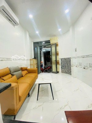 bán gấp trong tháng - bán nhà lý thái tổ 26m² 3 tầng - 5.8 tỷ