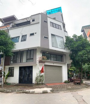 nhà đẹp lô góc - khu đất dịch vụ hàng bè kiến hưng