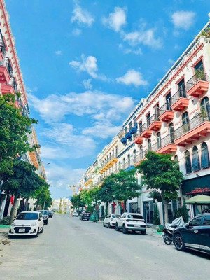 shophouse 4,5 tầng tại mặt đường lớn dự án vci skygarden