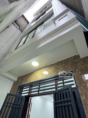 siêu phẩm hồng mai nhà mới tinh sân riêng 10m ra ô tô ngõ thông hai đầu, ba gác phi vèo vèo,