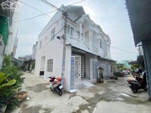 Cho thuê nhà trệt lầu góc 2 mặt tiền hẻm 11 đa khoa trung ương