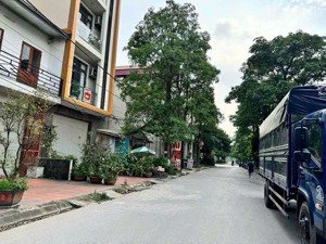 bán gấp chỉ 3,05 tỷ lô 145m - mặt tiền 7,5m vai réo, hoà lạc, sát đlthăng long,metro số5, đh qghn