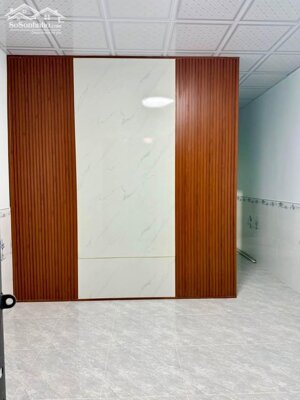 Cho thuê nhà hẻm 311 đường nguyễn văn cừ