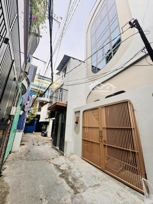 cách mạng tháng tám - quận 10 - chỉ 1.150 tỷ