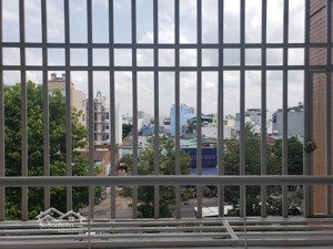 tôi bán căn góc cc bàu cát ii q. tb. dt 55m2 2p. giá bán: 2,4 tỷ. lh 