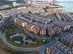 chính chủ bán căn liền kề ho260 mặt đường lớn - hai mặt tiền dự án horizon bay hạ long