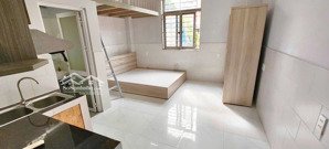 phòng trọ có gác ngay sư phạm kỹ thuật ở được 4 đến 5 người