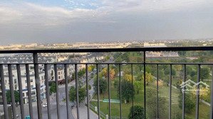 cc view siêu đẹp, giá cực tốt 2n1 ban công đông nam, view đại học vinuniversity