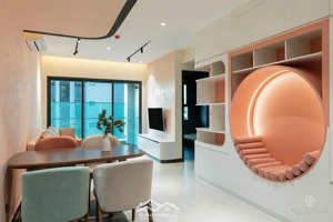 bán căn hộ de la sol, 9,4 tỷ, 2pn2wc 81m2, đẹp, nhiều tiện ích, q4, hcm - chuyên giỏ hàng giá tốt