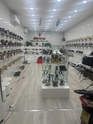 bán gấp nhà đường lê thánh tôn p.bến nghé quận 1, dt 8 x 12m 5 tầng thang máy hđt 5000$ giá 45 tỷ