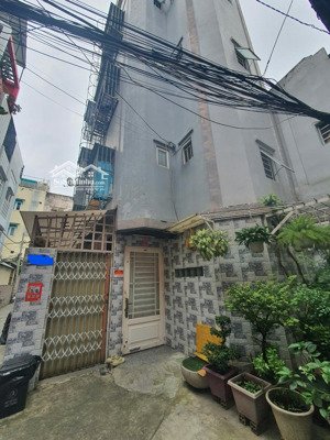 ngộp! chỉ 130tr/m2, bán chdv 4 tầng (7pn, 7wc) hxh 4m, p. 5, ngay gần chợ pvh cách sân bay 5p đi xe