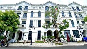 chính chủ! cần bán liền kề ngọc trai 06 đảo nhỏ vinhomes ocean park gia lâm, full nội thất, sổ đỏ.