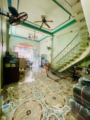 bán nhà hoàng văn thụ 54m2 4 tầng - 10.4 tỷ - hẻm xe hơi khu vực adora