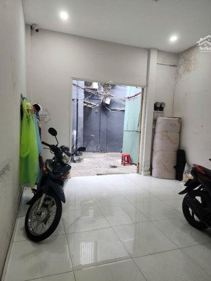 bán gấp trong tháng - bán nhà võ văn kiệt 63m² 2 tầng - 12.2 tỷ