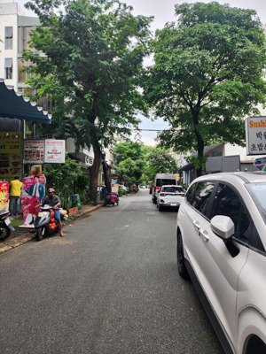 chính chủ bán nhà mặt tiền đường bùi văn ba quận 7 - dt 80m - tk 3 tầng - 4pn - giá nhỉnh 13 tỷ