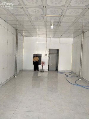 Bán nhà mặt tiền, 63 m2, nở hậu, trục chính Nguyễn Văn Cừ, Liên Chiểu, Đà Nẵng, 4.25 tỷ