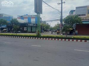 Bán đất mặt tiền trục chính đường số 4, khu dân cư Chợ Chùa, Phú Khương, tp Bến Tre.