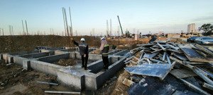 căn nhà phố mặt đường thánh gióng gần công viên thể thao , gần trường cấp 2 đông vĩnh