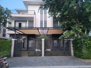 biệt thự song lập phúc an city view sân golf, giá 8,6 tỷ góp dài hạn, 10x20= 200m2, hướng tây.