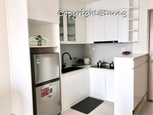 căn hộ 1 ngủ tầng cao đối diện brighton college , view đẹp, chủ nhà thuộc giới trí thức thượng lưu.