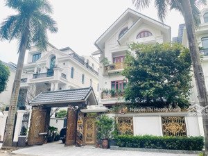 bán biệt thự kđt văn khê, hà đông - 166m2, mt10m, 3 tầng thang máy, nội thất cao cấp, ô tô tránh