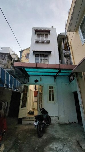 hàng hiếm ! hxh hoàng diệu p 10, q. phú nhuận - dt:6 x 5- 34.5 m2- 4 tầng-giá giảm chỉ 6,5 tỷ tl!