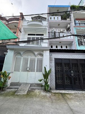 nhà bán hẽm xe tải lạc long quân, p5. diện tích : 4 x 16,5m