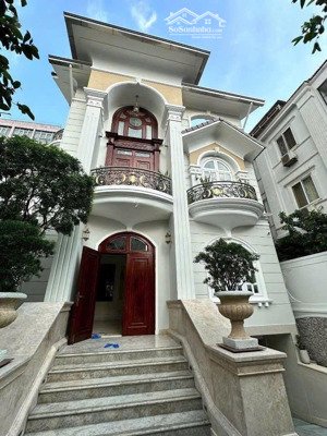 bán siêu biệt thự tốt nhất thảo điền! hầm 3 tầng - 14x26m - 360m2 - hồ bơi - nt nhập - giá 69,9 tỷ