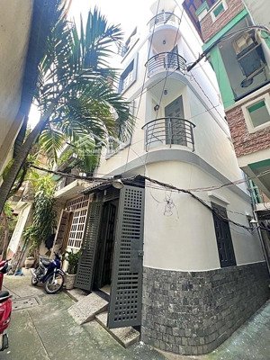 nhà mới lô góc, sổ đẹp, ko lg qh - nguyễn văn cừ - 3.8x6.5(24m2), 4tầng - 6tỷ