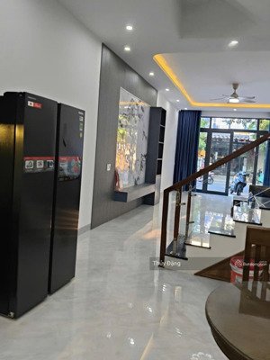 chính chủ cần bán căn nhà đẹp 3 tầng kiên cố đường 7m5 lê thạch mới xây - hoà an- cẩm lệ