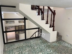 chủ ngộp bank cần bán gấp nhà 2 tầng tứ liên tây hồ, ngõ nông gần phố, 72m giá 11,8 tỷ