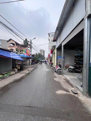 bác sỹ tuần nhờ bán nhà đẹp liên mạc 5 tầng mới tinh, ô tô đỗ cổng, giá chỉ nhỉnh 5 tỷ