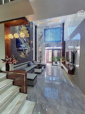 bán nhà 68 m2 - 6 tầng - có than máy - lê thị riêng - thới an - q12