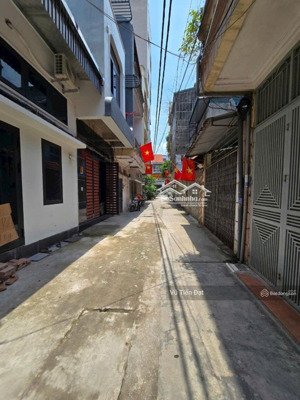 bán đất tặng nhà - xa la - hà đông - ô tô đỗ cửa - 2 thoáng trước sau - giá 8,5tỷ