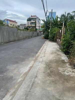 phòng trọ 40m2, có gác, siêu rộng giá chỉ 2,5 triệu/tháng