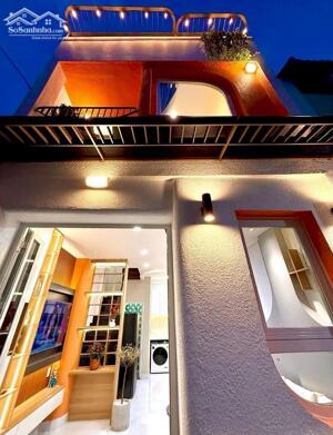 SIÊU PHẨM NHÀ MỚI 3 TẦNG 3PN, HXH CÁCH 20M, CHỈ 4.x TY