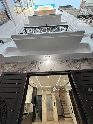 nhà đẹp đón tết phố khúc thừa dụ - 40m - 7 tầng thang máy, mặt tiền 4.6m - full nội thất cao cấp