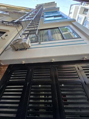 bán ccmn phú đô, mỹ đình gần ô tô 62m, 7 tầng 18 pkk giá 15 tỷ 6