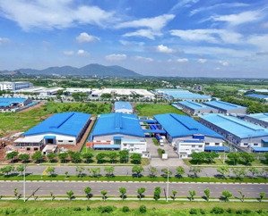 không tìm được lô thứ 2! đất dệt nhuộm trong kcn sikico tổng diện tích 24821m2 có bán lẻ 2,746tr/m2