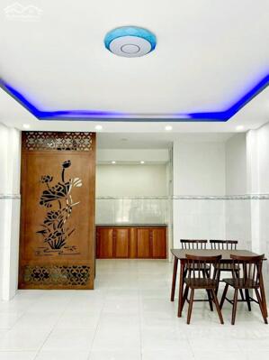 CHÍNH CHỦ BÁN NHÀ 3 TẦNG MỚI – GẦN CHỢ HƯNG LONG, BÌNH CHÁNH – GIÁ RẺ HIẾM CÓ