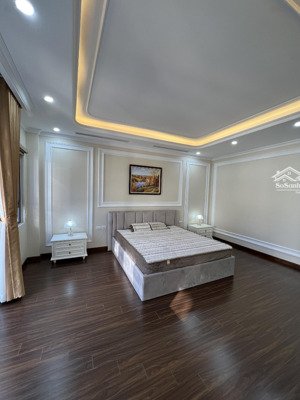 bán nhà 8tầng thang máy full nội thất khu phân lô quân đội 918 phúc đồng giá 27.2tỷ