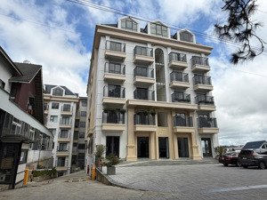 cần nhượng lại căn hộ chung cư mới xây view nam hồ sungarden đà lạt