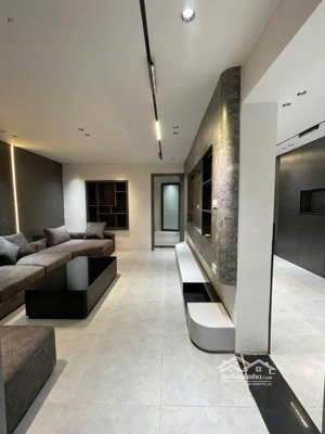 chỉ 6,25 tỷ tập thể đào tấn, ba đình, tầng 1, sâng rộng, sổ to 100m2 2pn 2wc full nội thất