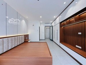 chính chủ chú đua cán bộ về hưu bán nhà thanh bình hà đông 50m2 ô tô v3 qua nhà giá 7.6 tỷ