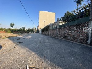 bìa làng bến trung bắc hồng 45m giá 3.x tỷ đường thông ô tô