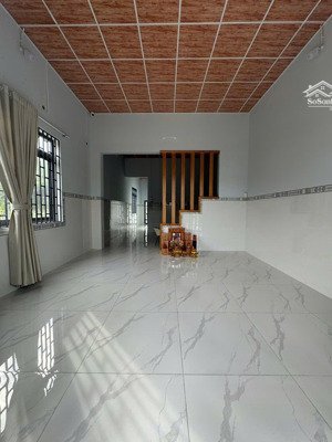 cho thuê nhà 1/ nguyễn văn trỗi mới sạch sẽ sân oto rộng thoáng mát